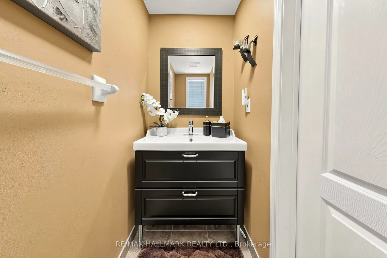 23, Natale, Bradford, Bradford West Gwillimbury