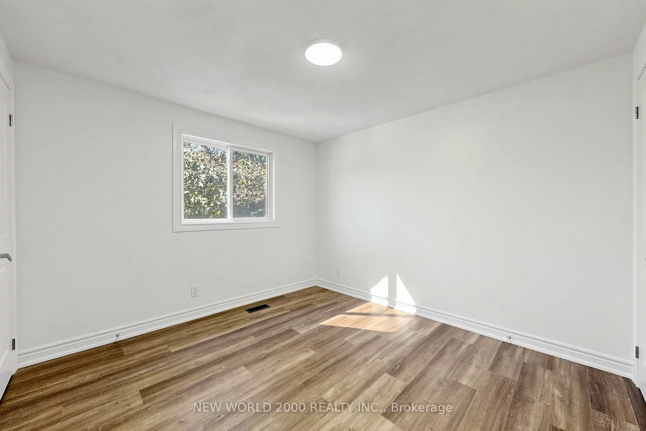 10, Buce, Bradford, Bradford West Gwillimbury