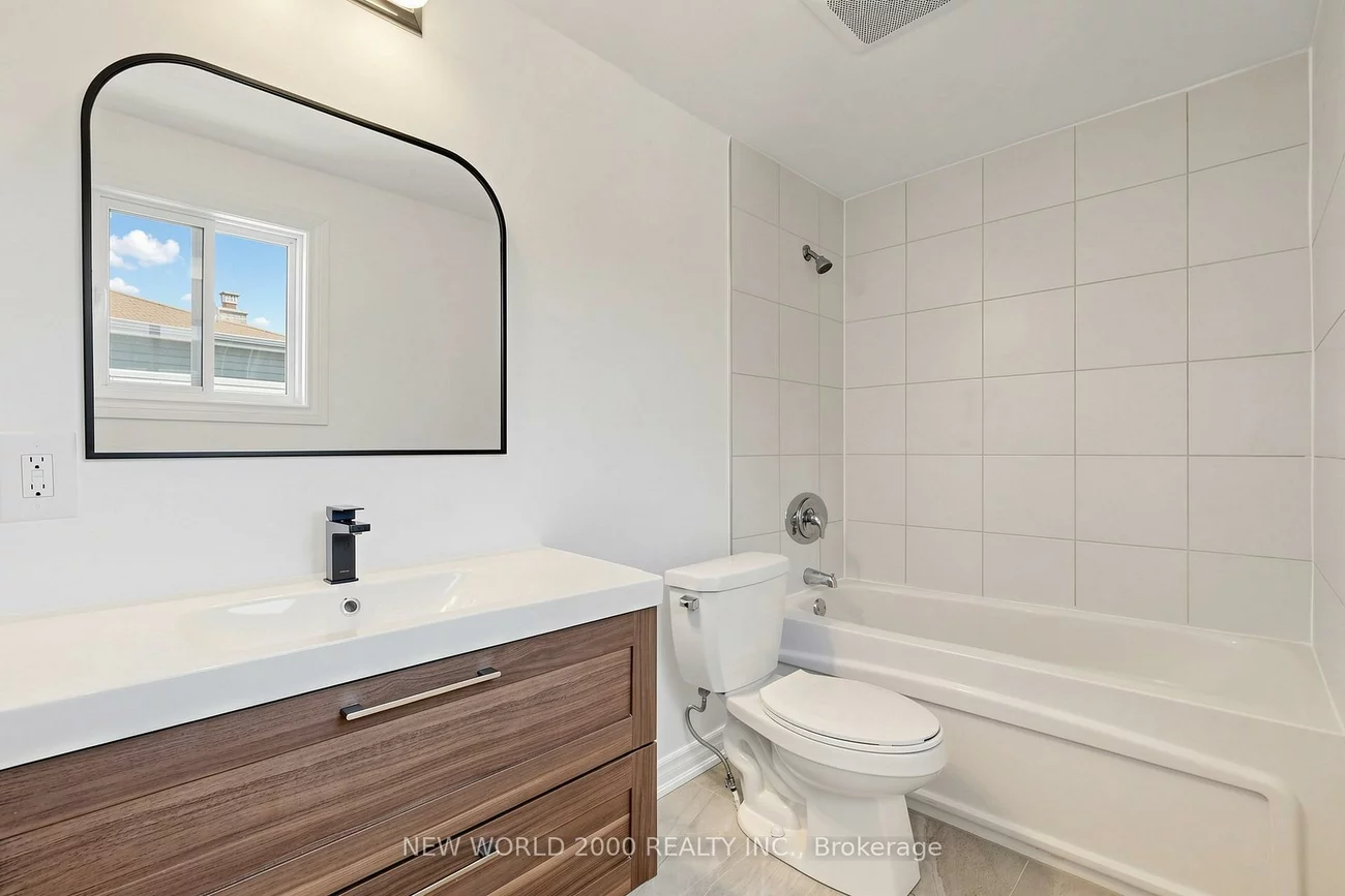10, Buce, Bradford, Bradford West Gwillimbury