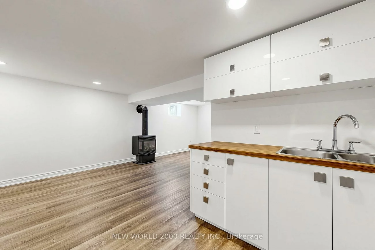 10, Buce, Bradford, Bradford West Gwillimbury