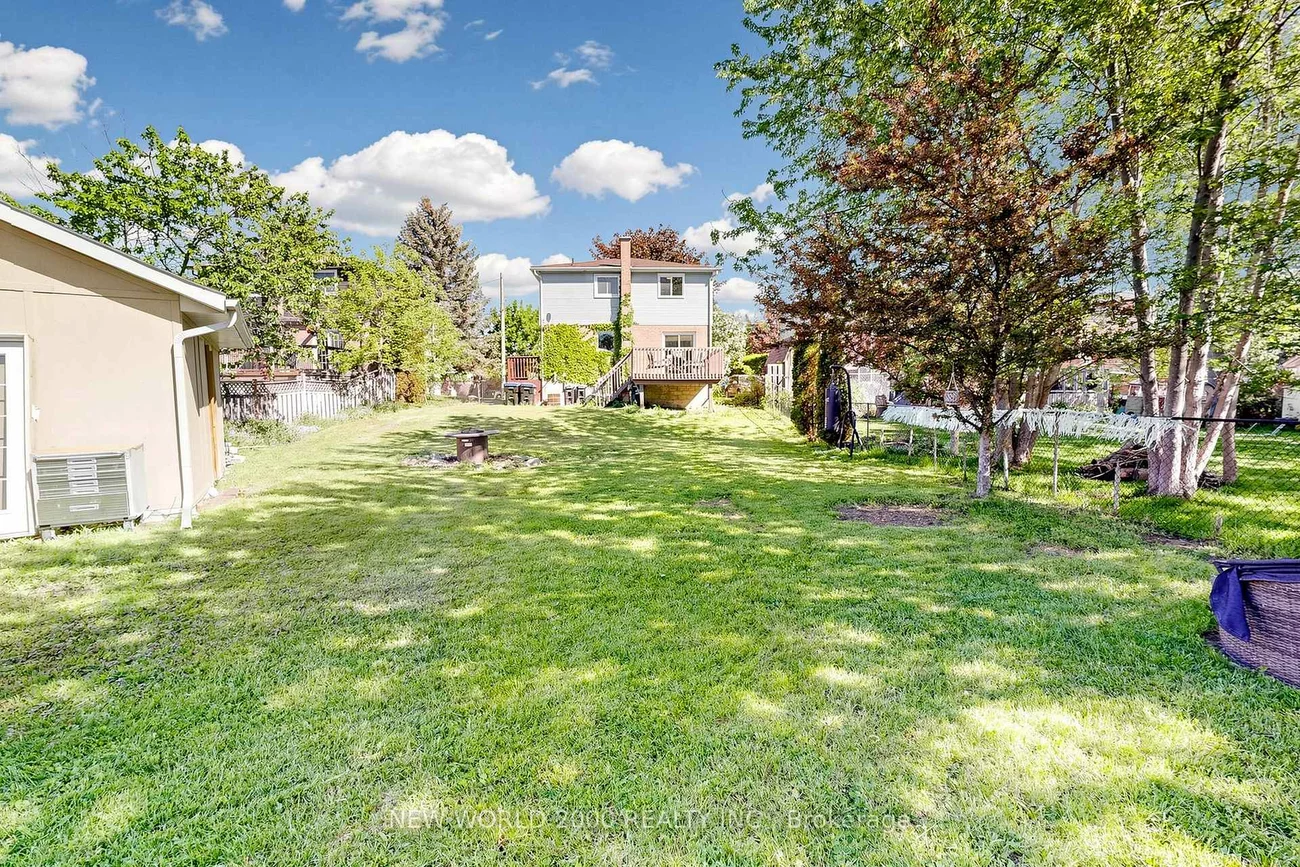 10, Buce, Bradford, Bradford West Gwillimbury