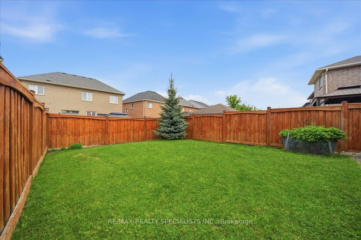 41, Armstrong, Bradford, Bradford West Gwillimbury