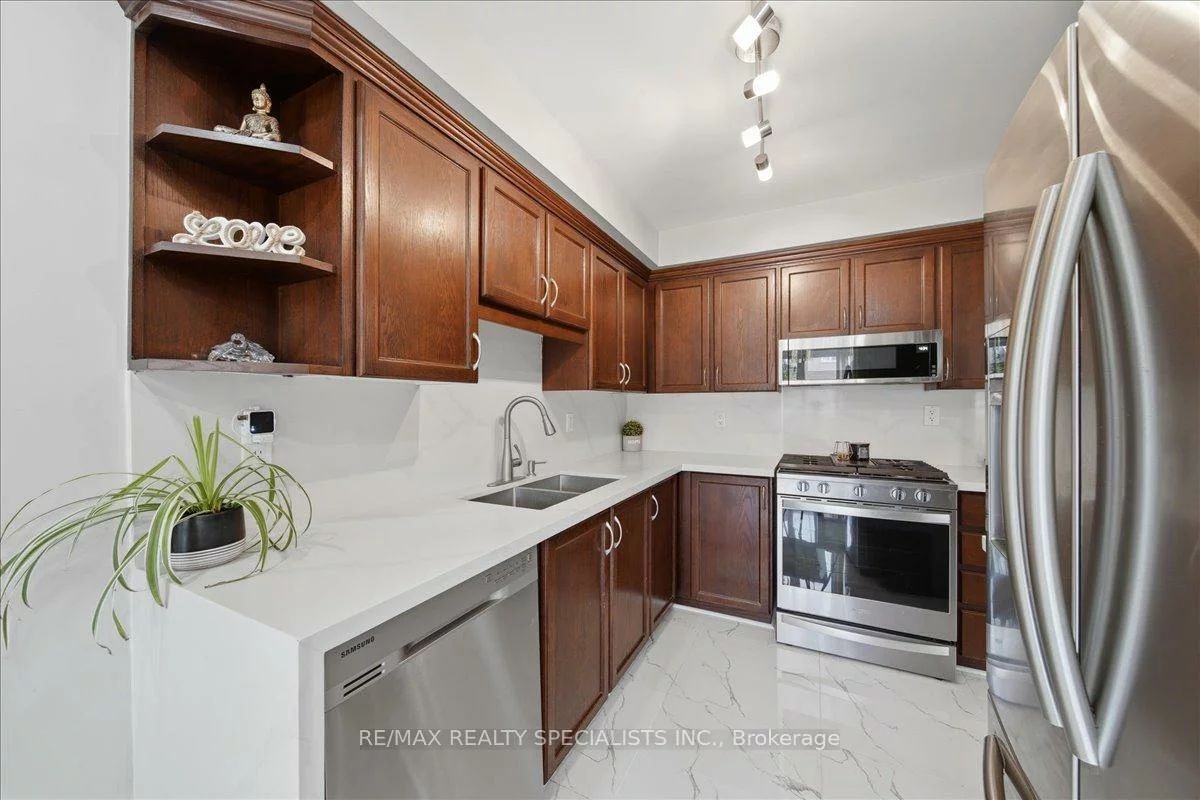 41, Armstrong, Bradford, Bradford West Gwillimbury