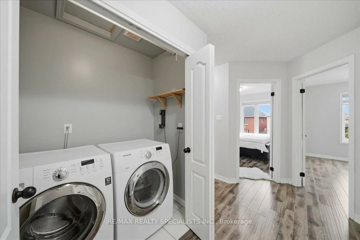 41, Armstrong, Bradford, Bradford West Gwillimbury