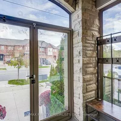 18, Rogers, Bradford, Bradford West Gwillimbury