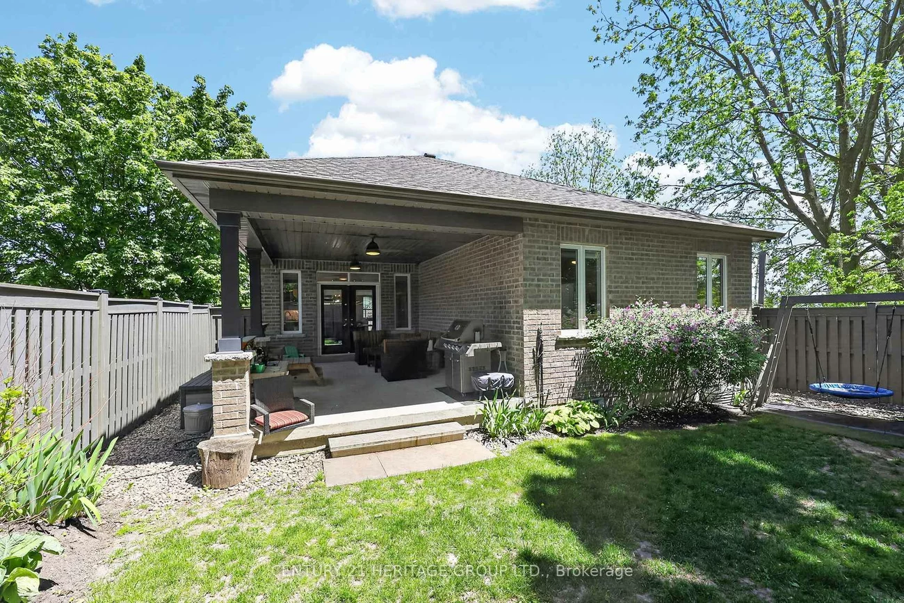 60, Colborne, Bradford, Bradford West Gwillimbury