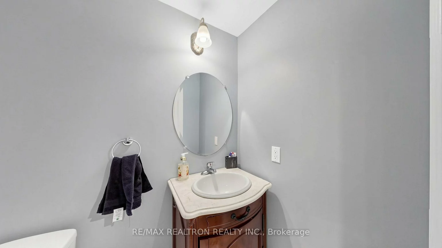 75, Gosnel, Bradford, Bradford West Gwillimbury