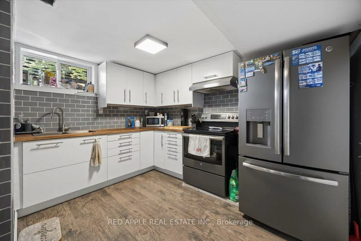 112, Luxury, Bradford, Bradford West Gwillimbury