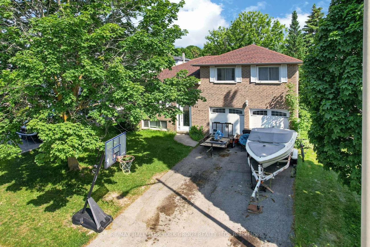 134, Crown, Bradford, Bradford West Gwillimbury