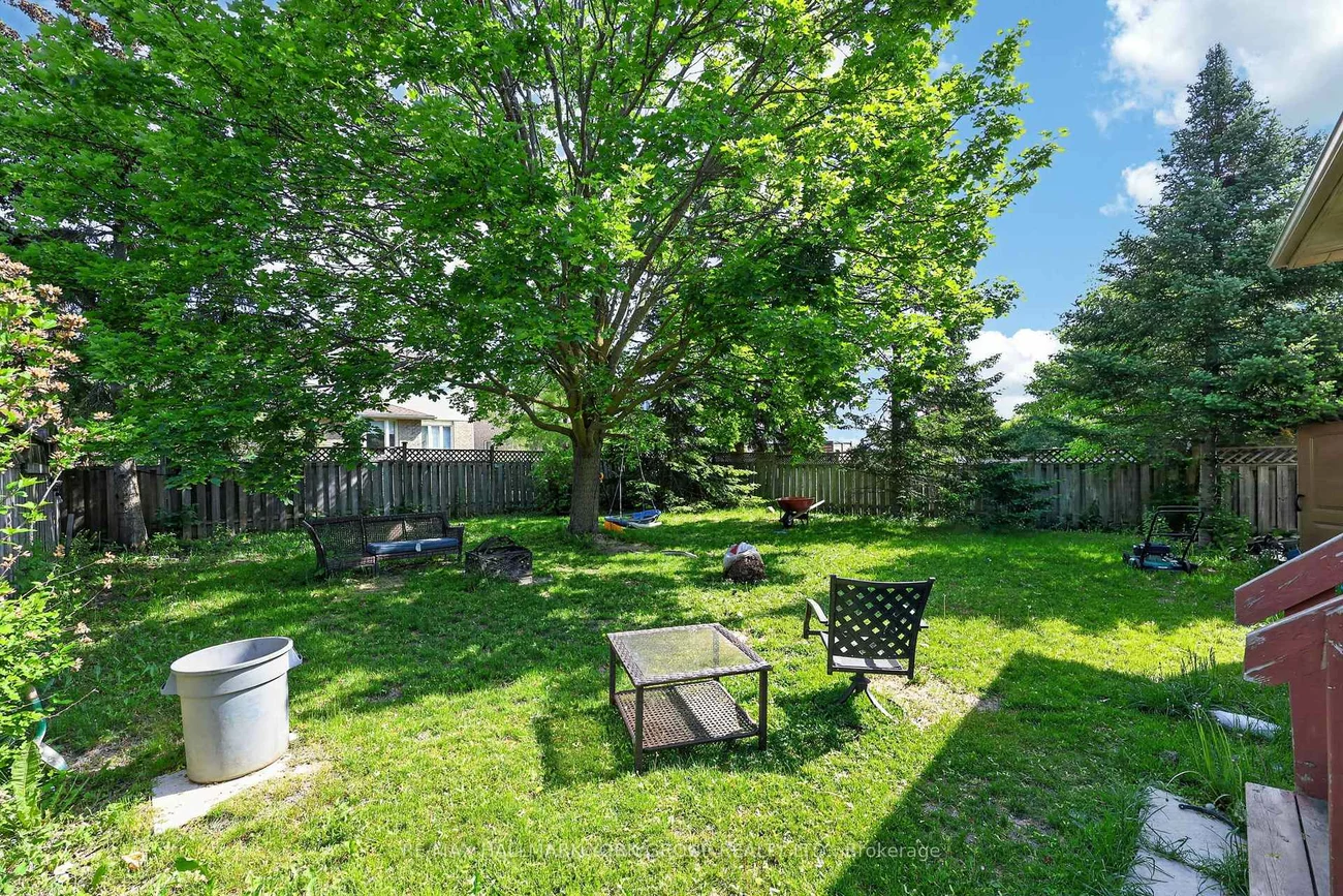 134, Crown, Bradford, Bradford West Gwillimbury