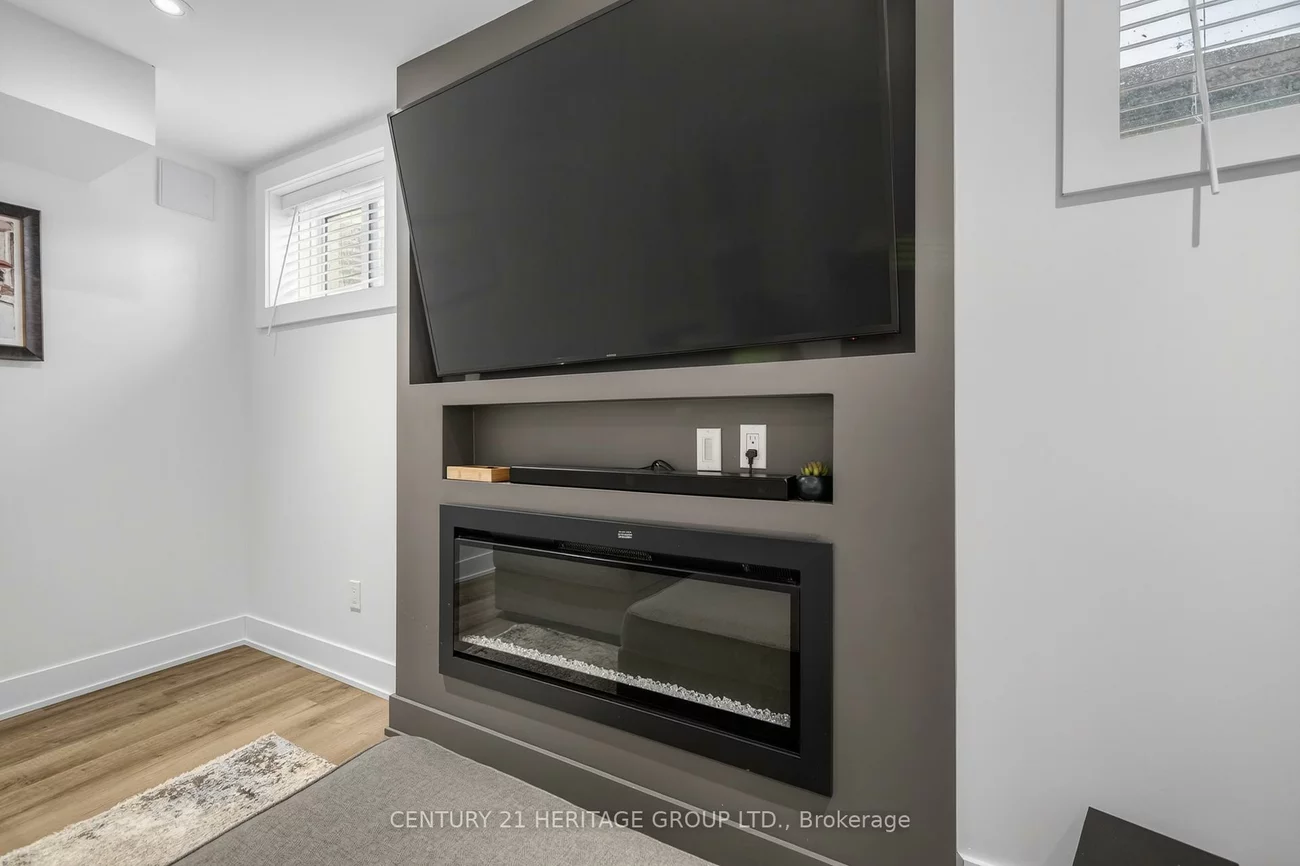 96, Bartram, Bradford, Bradford West Gwillimbury