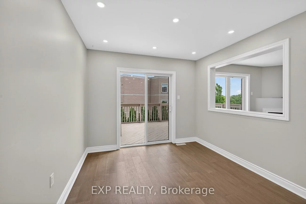 15, Lynn, Bradford, Bradford West Gwillimbury