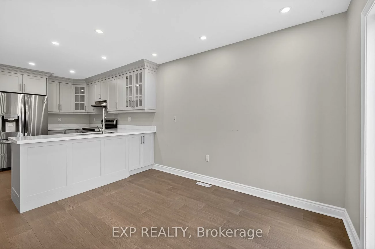 15, Lynn, Bradford, Bradford West Gwillimbury