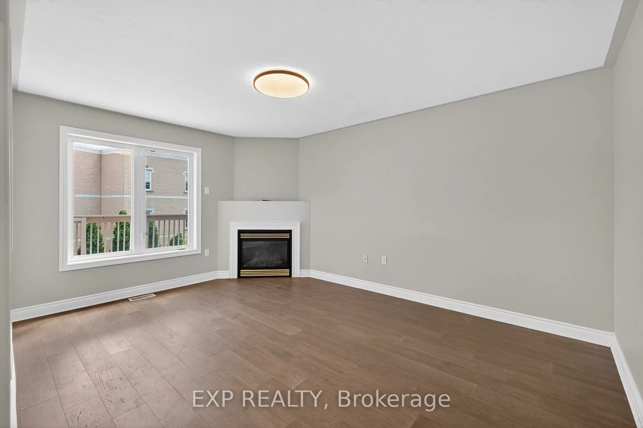 15, Lynn, Bradford, Bradford West Gwillimbury