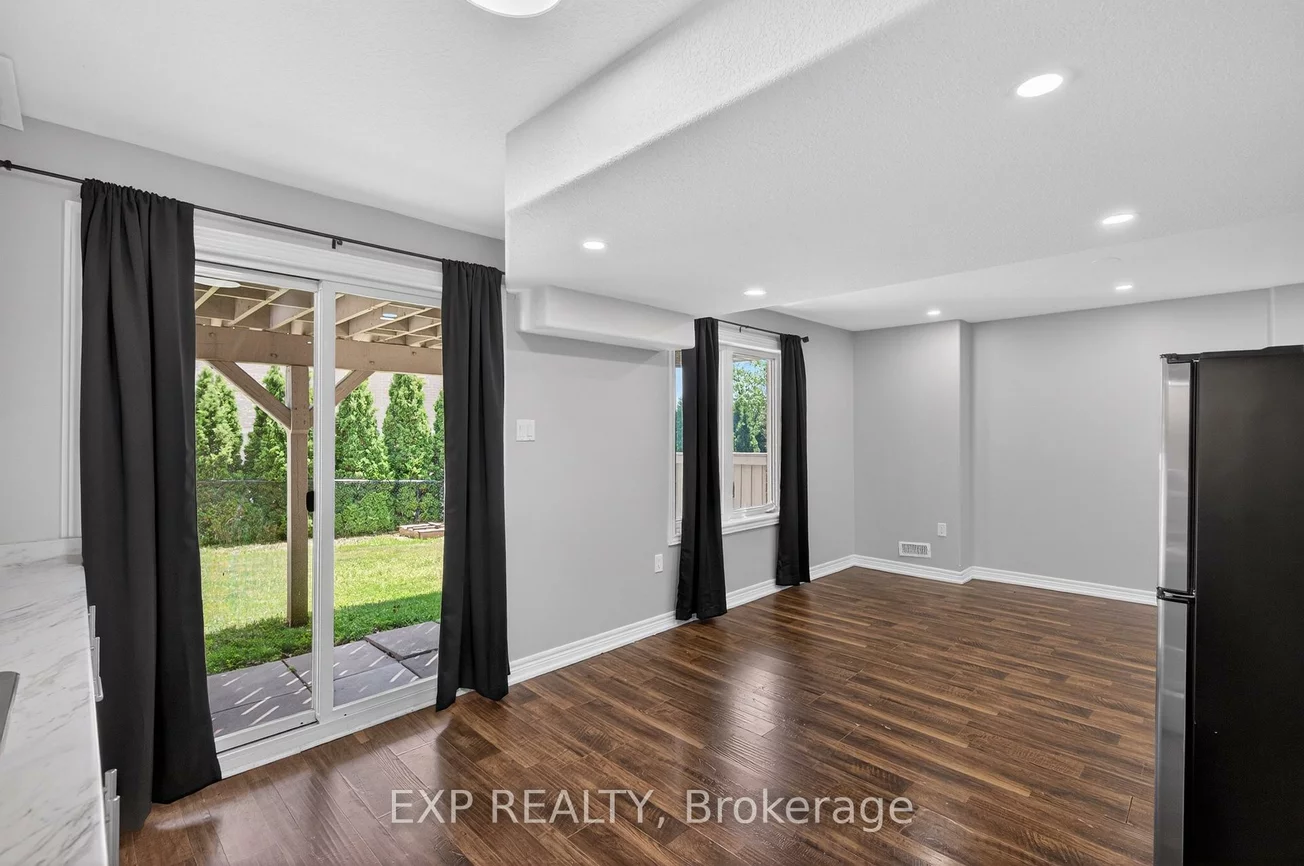 15, Lynn, Bradford, Bradford West Gwillimbury