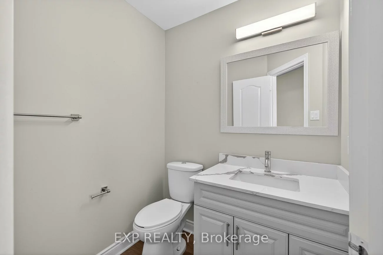 15, Lynn, Bradford, Bradford West Gwillimbury