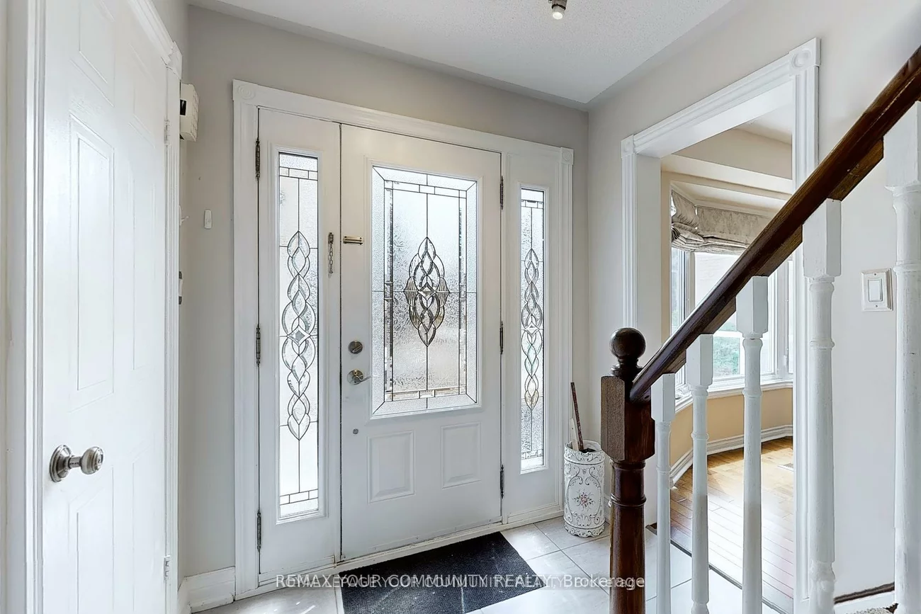 22, Hulst, Bradford, Bradford West Gwillimbury