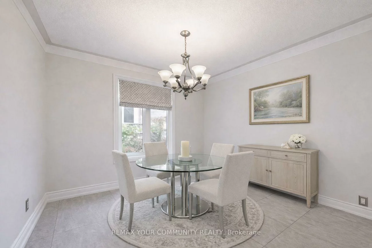 22, Hulst, Bradford, Bradford West Gwillimbury