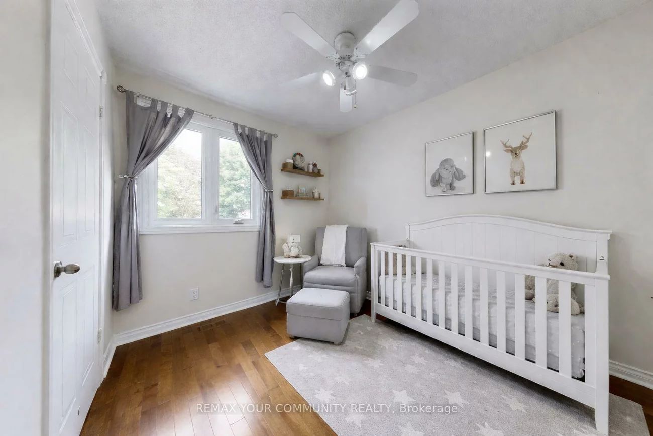22, Hulst, Bradford, Bradford West Gwillimbury