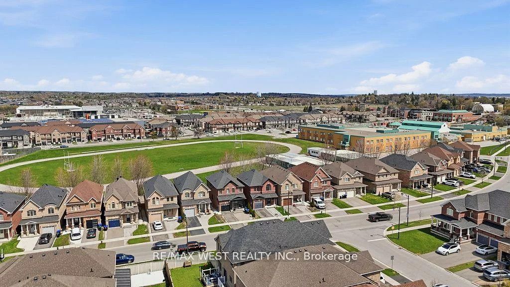 296, Miller Park, Bradford, Bradford West Gwillimbury