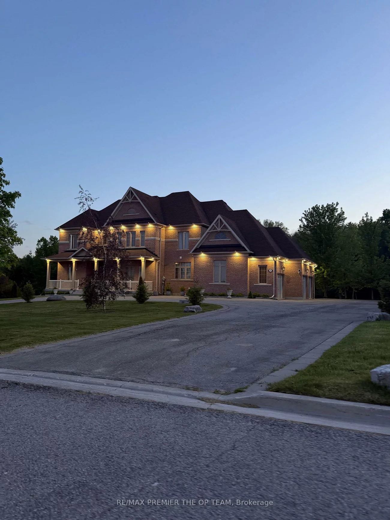 102, Pine Hill, Rural Bradford West Gwillimbury, Bradford West Gwillimbury