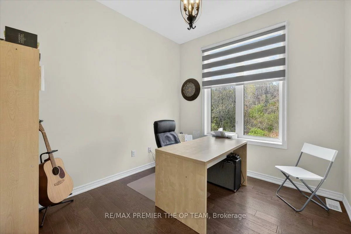 102, Pine Hill, Rural Bradford West Gwillimbury, Bradford West Gwillimbury