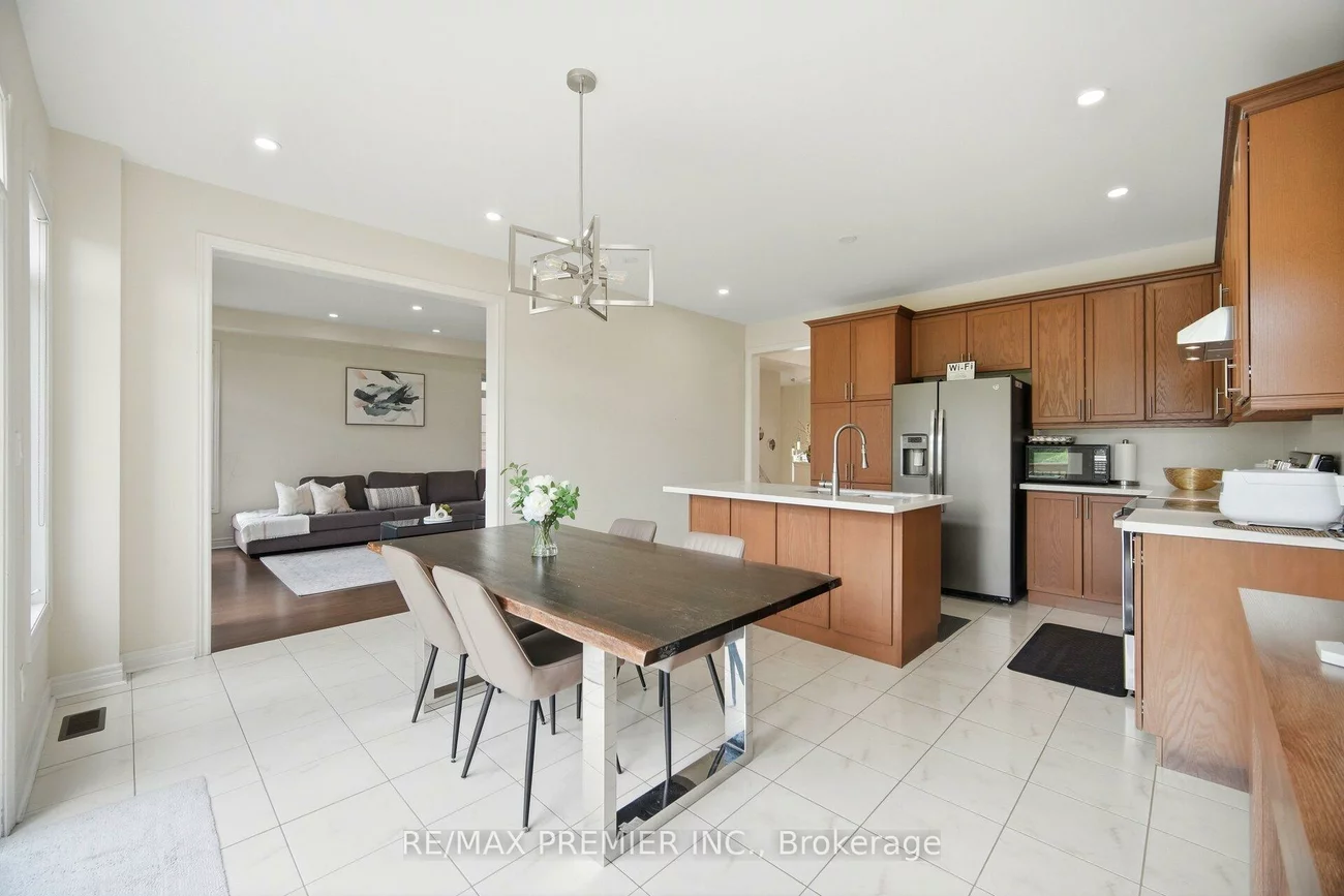 100, Inverness, Rural Bradford West Gwillimbury, Bradford West Gwillimbury