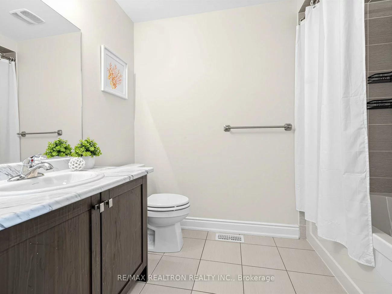 202, Sutherland, Bradford, Bradford West Gwillimbury