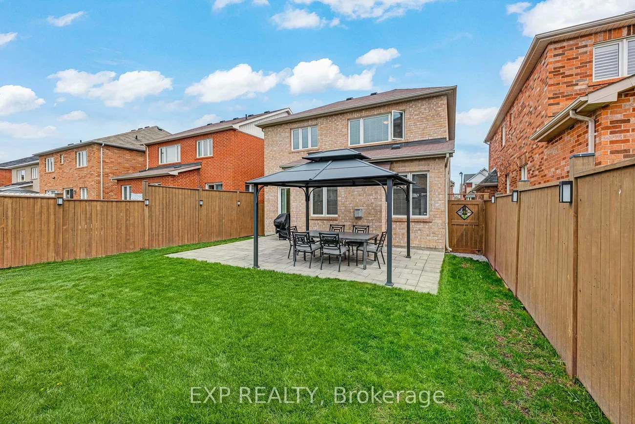14, Eldridge, Bradford, Bradford West Gwillimbury