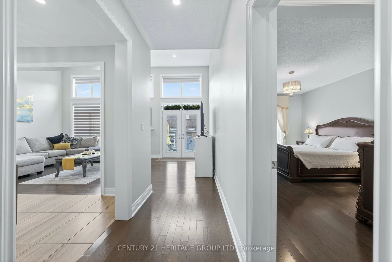 90, Gibson, Bradford, Bradford West Gwillimbury