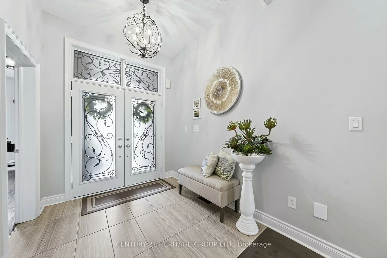 90, Gibson, Bradford, Bradford West Gwillimbury