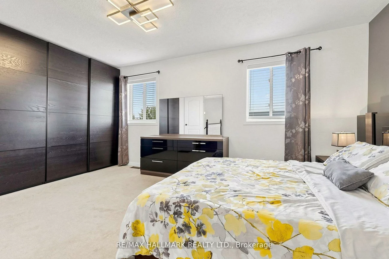 23, Natale, Bradford, Bradford West Gwillimbury