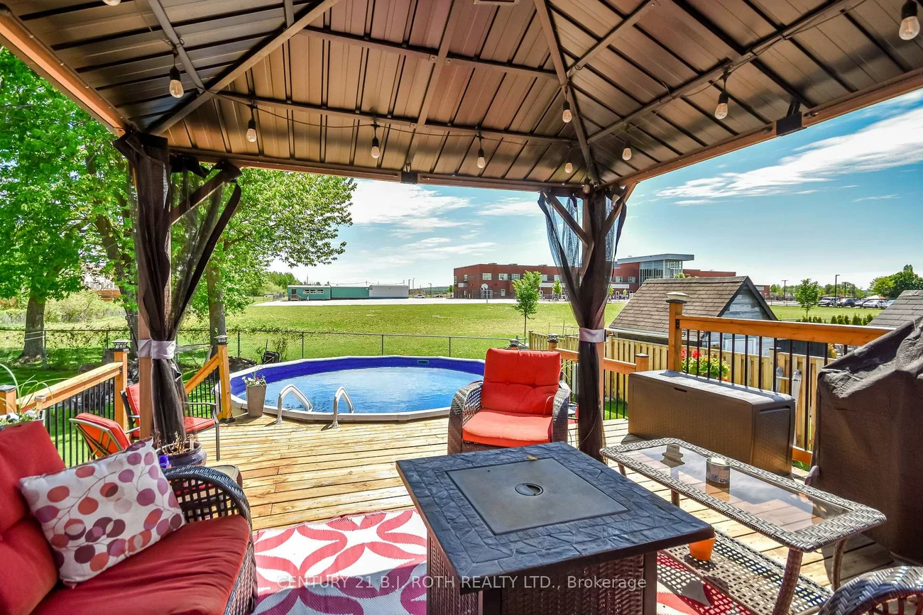 671, Simcoe, Bradford, Bradford West Gwillimbury