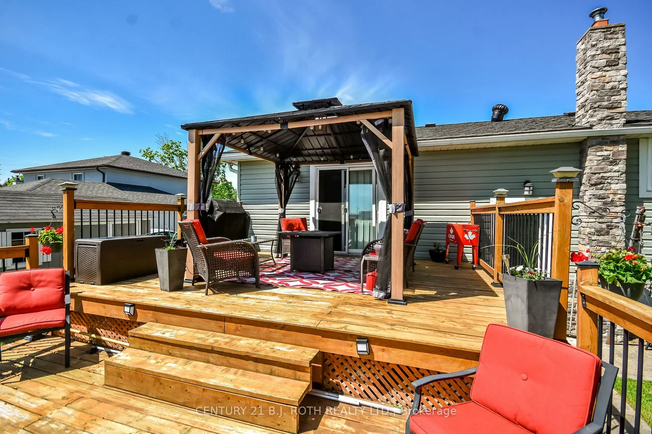 671, Simcoe, Bradford, Bradford West Gwillimbury