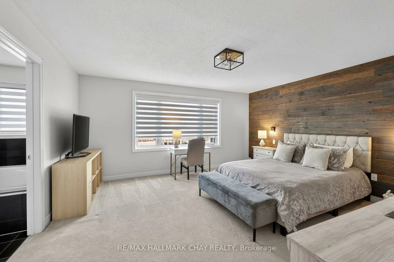 18, Corwin, Bradford, Bradford West Gwillimbury