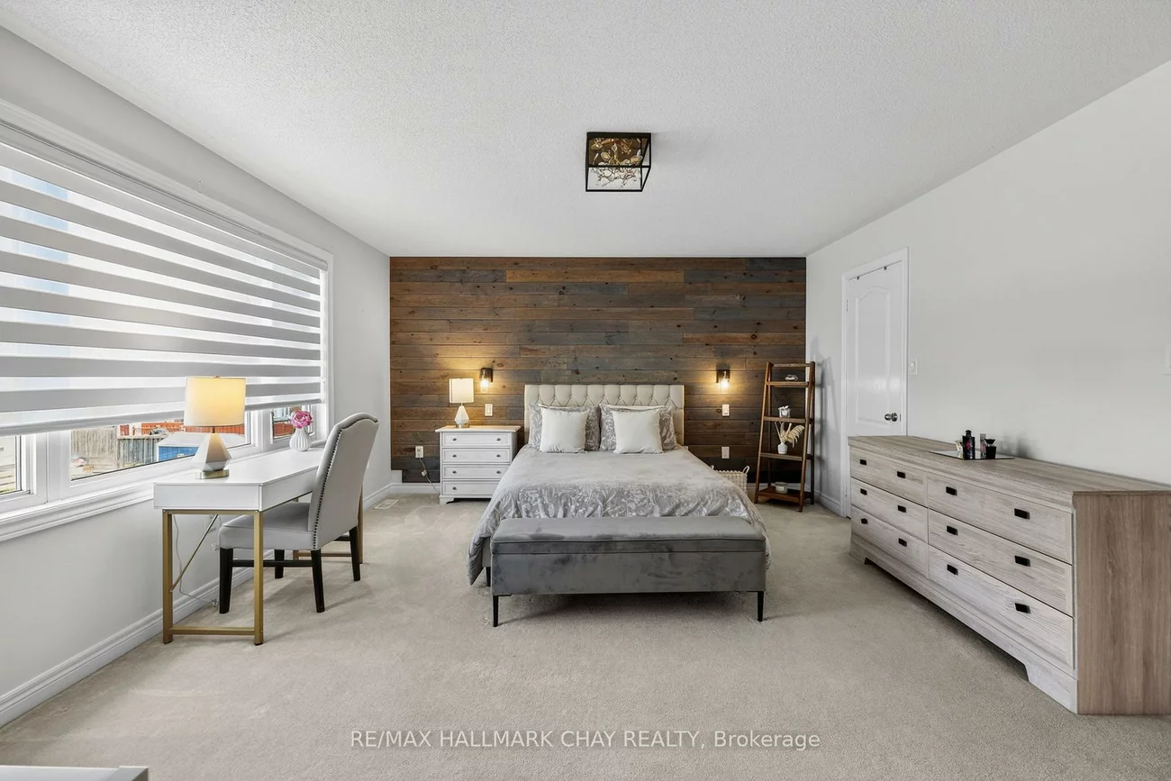 18, Corwin, Bradford, Bradford West Gwillimbury