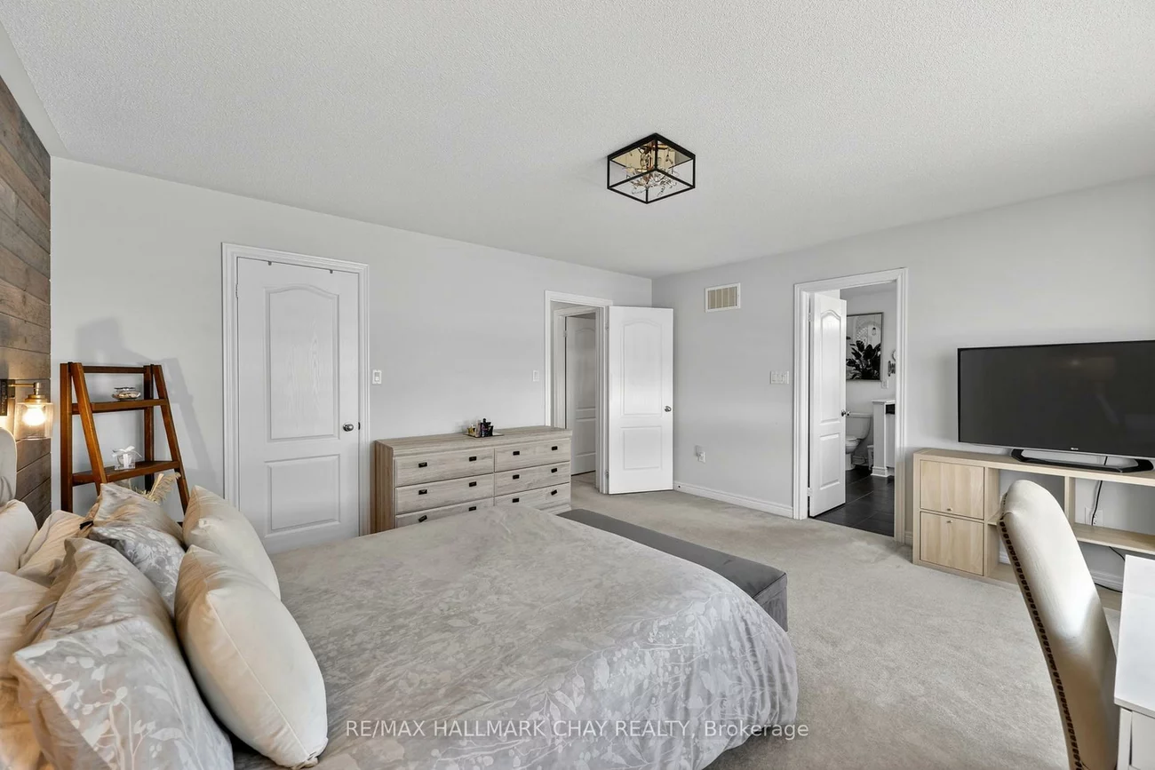 18, Corwin, Bradford, Bradford West Gwillimbury