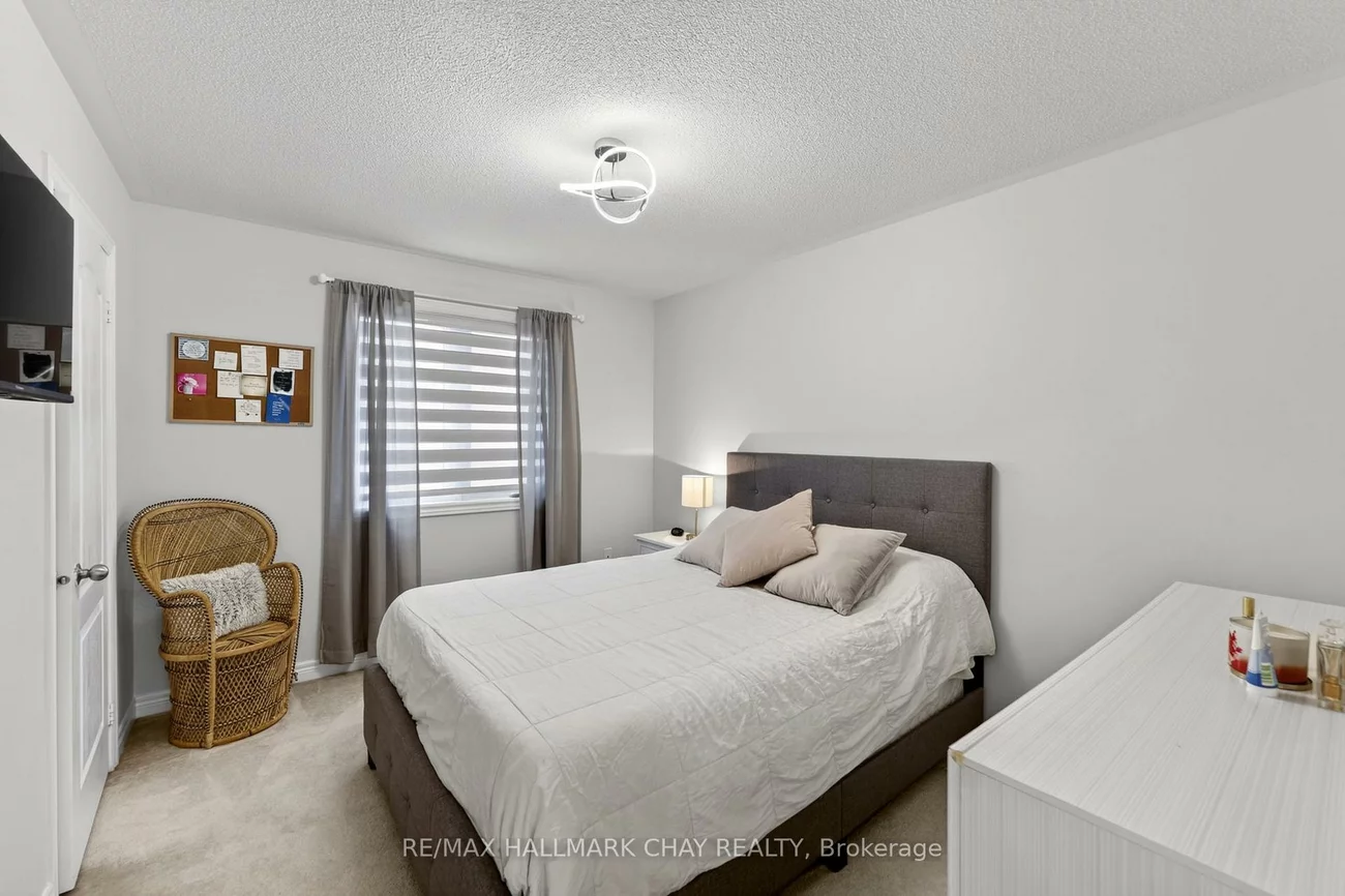 18, Corwin, Bradford, Bradford West Gwillimbury