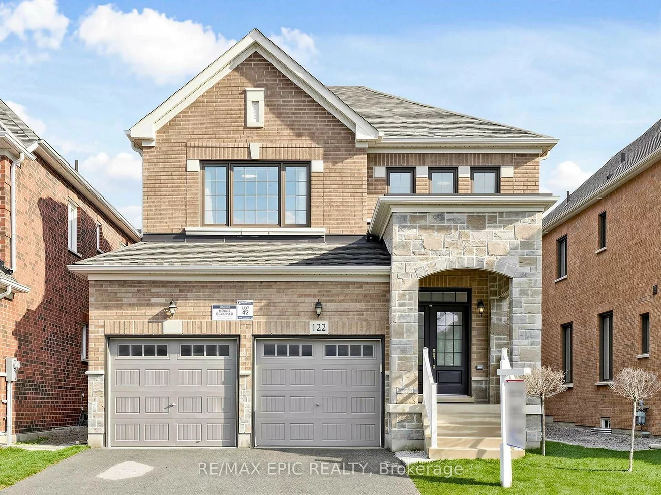 122, Scarlet, Bradford, Bradford West Gwillimbury