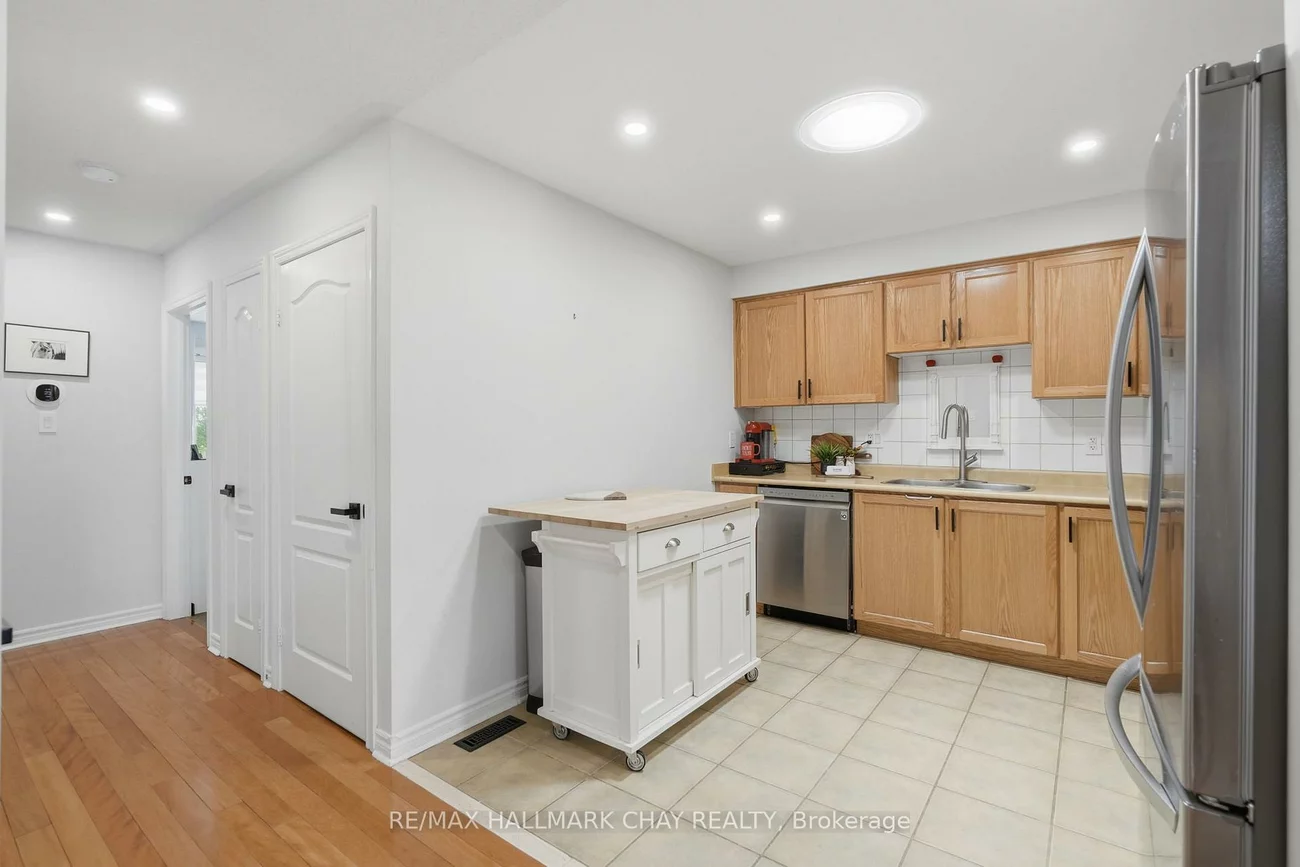 29, Natale, Bradford, Bradford West Gwillimbury