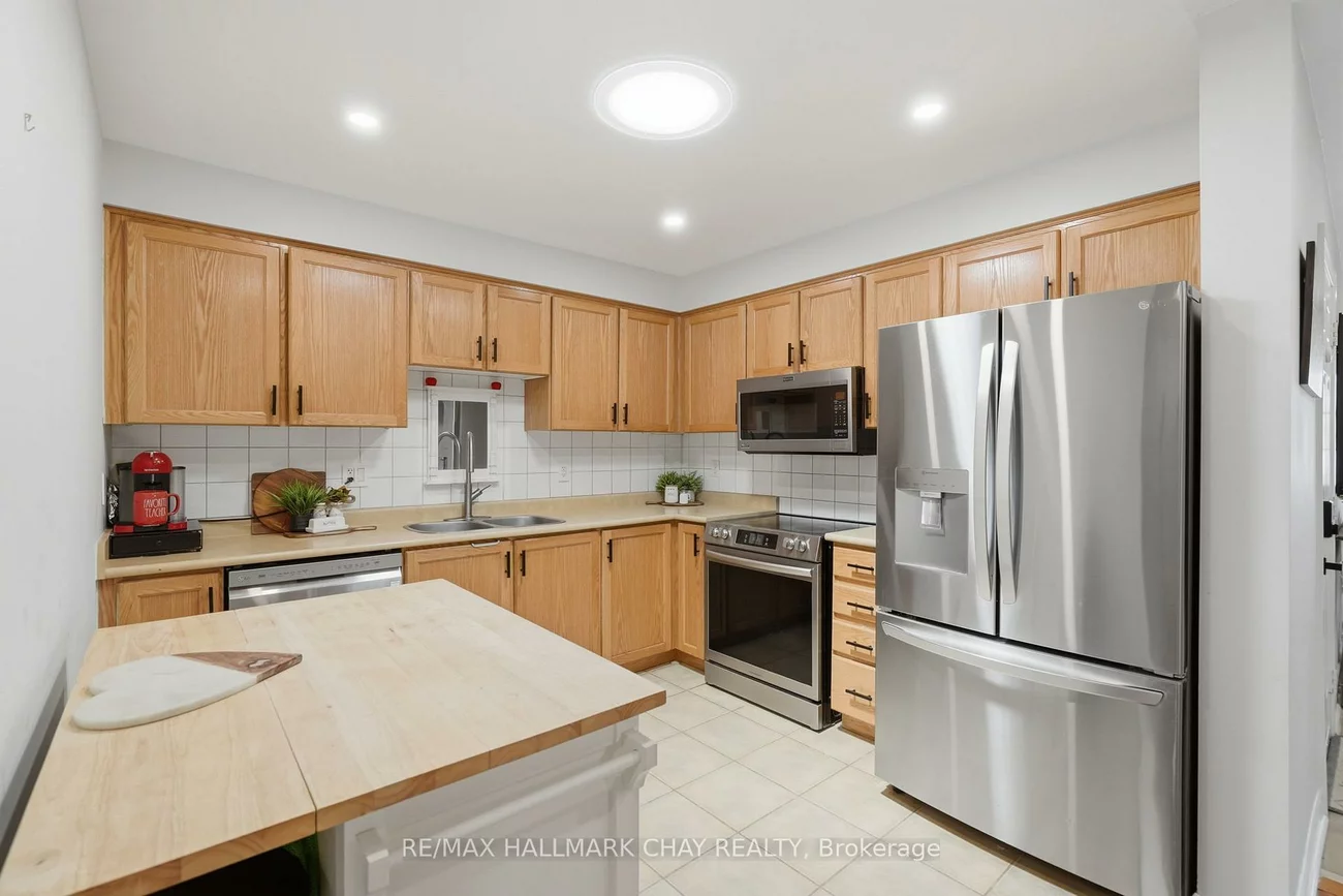 29, Natale, Bradford, Bradford West Gwillimbury