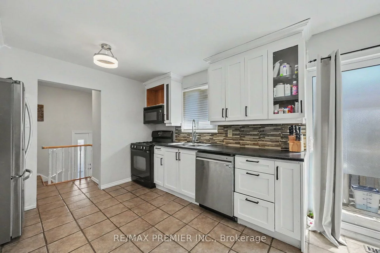 249, Britannia, Bradford, Bradford West Gwillimbury