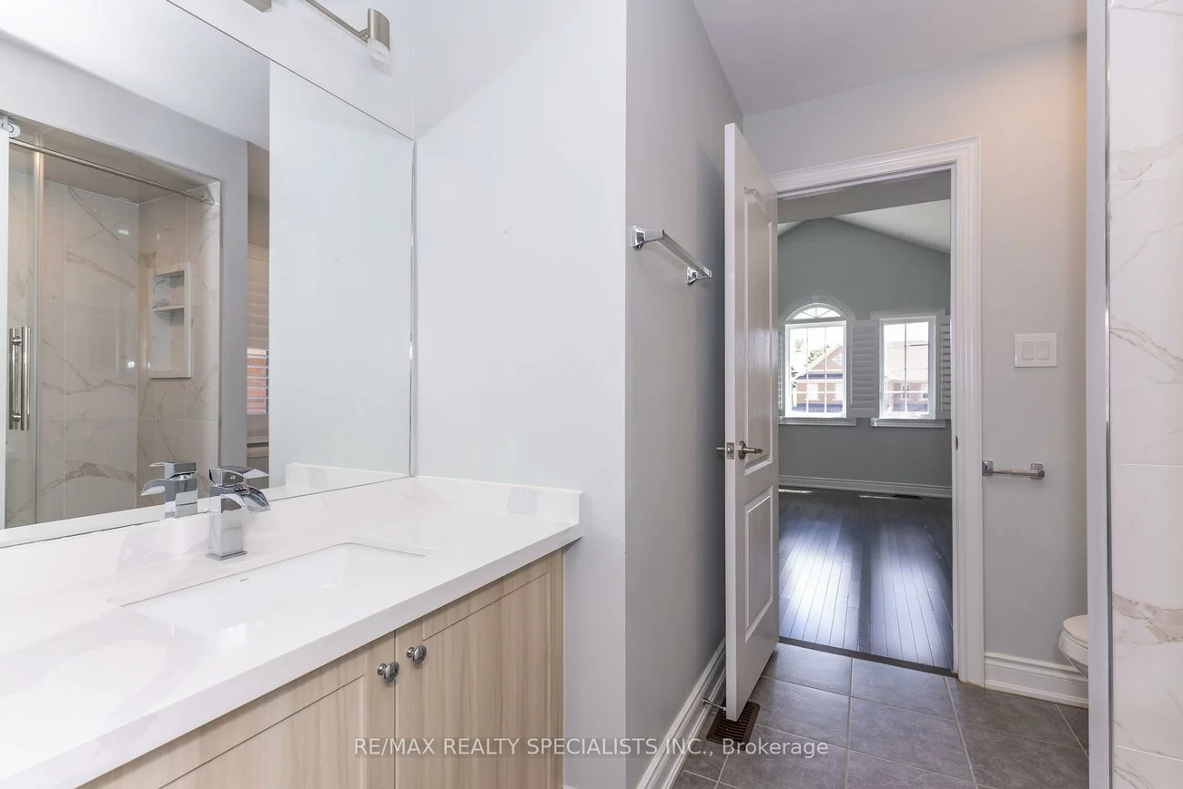 8, W. Dykie, Bradford, Bradford West Gwillimbury