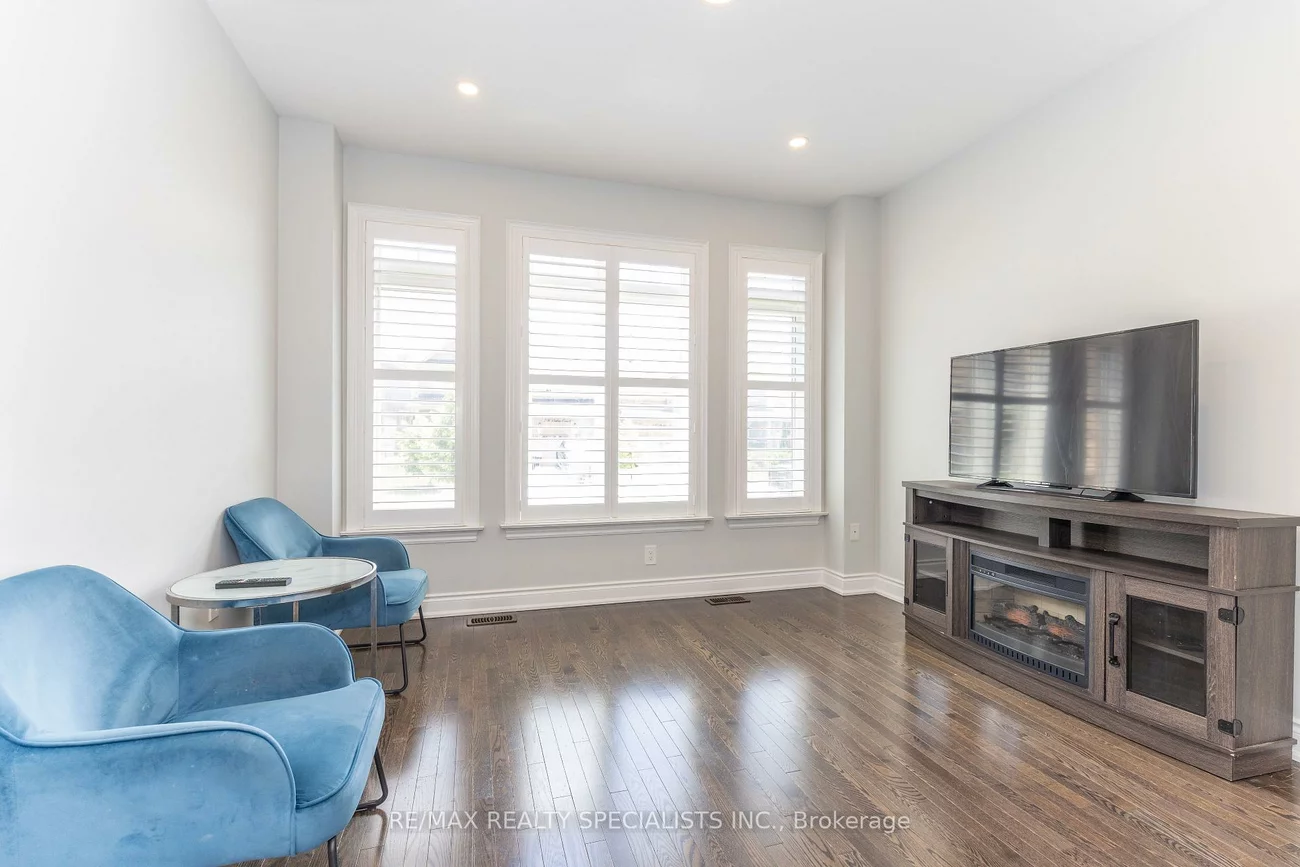 8, W. Dykie, Bradford, Bradford West Gwillimbury