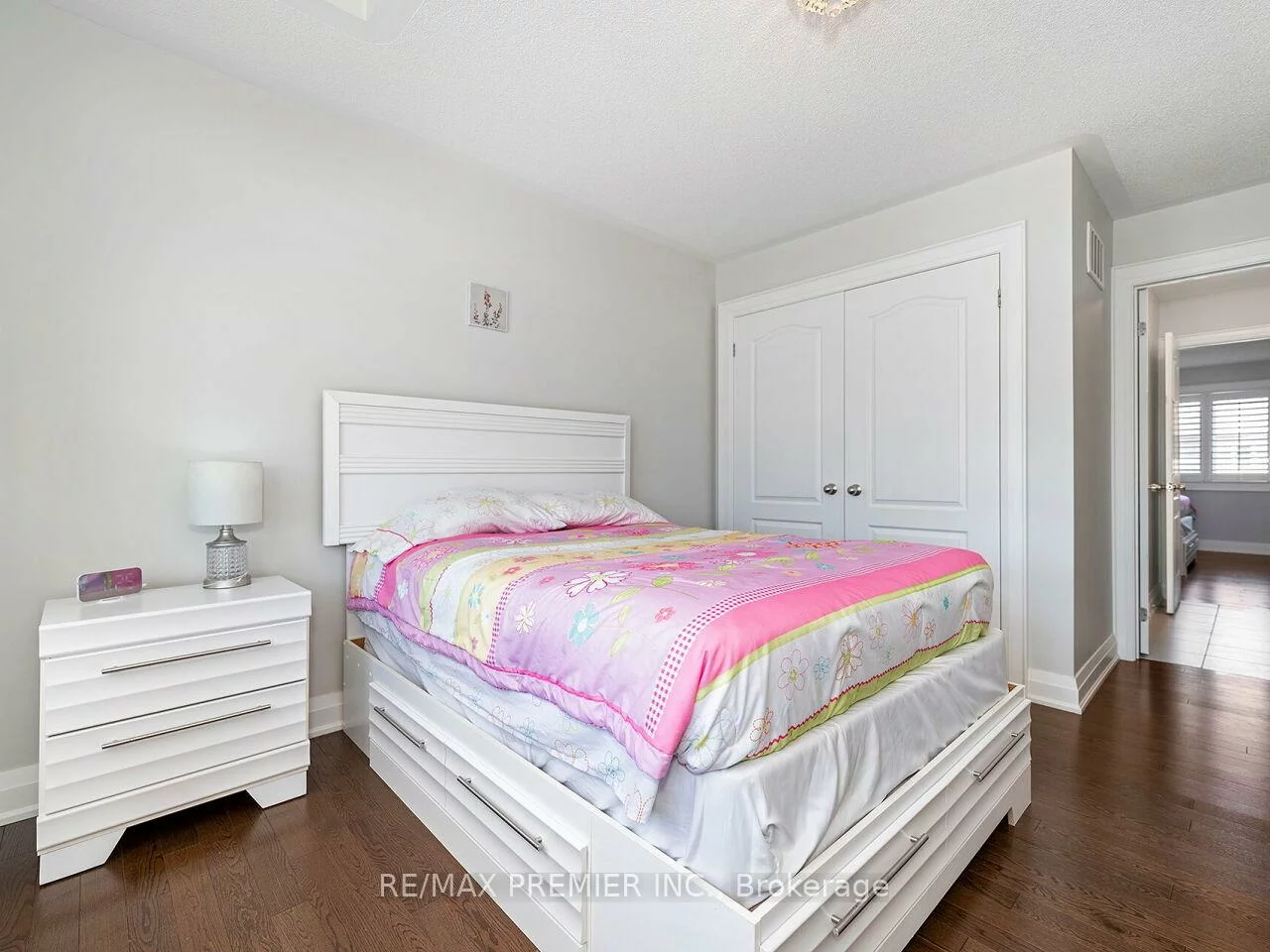 24, Wandering Glider, Bradford, Bradford West Gwillimbury
