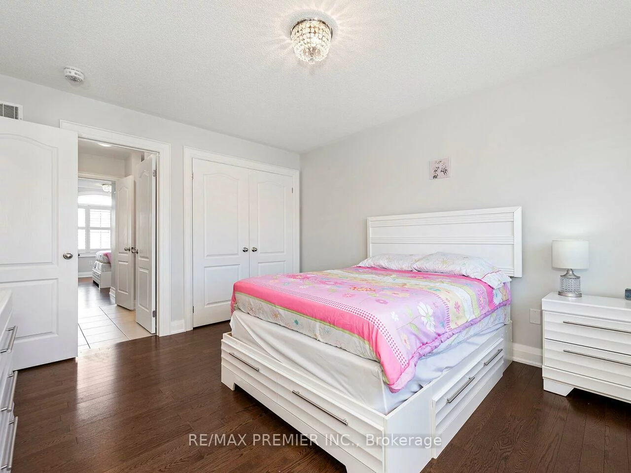 24, Wandering Glider, Bradford, Bradford West Gwillimbury