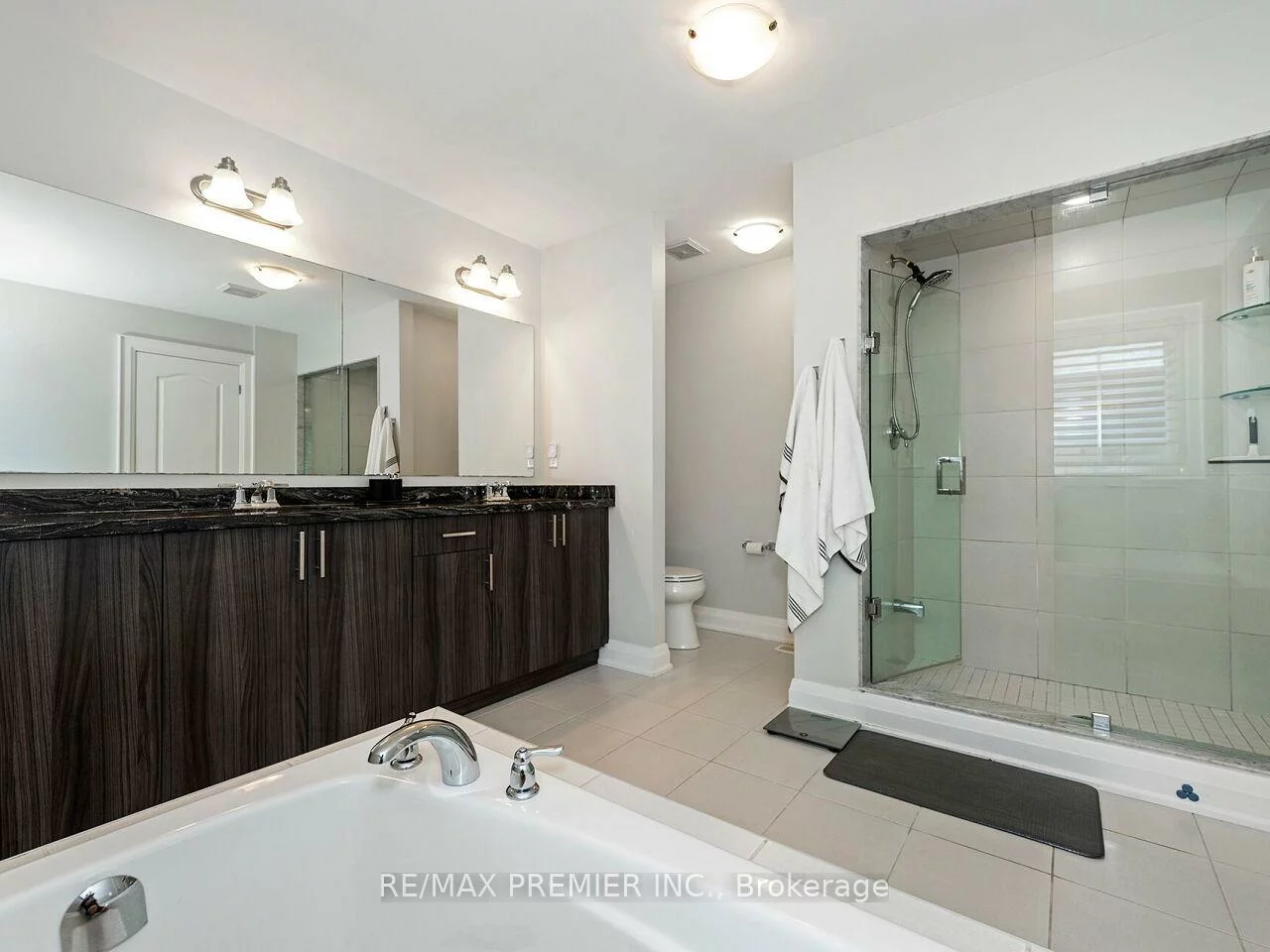 24, Wandering Glider, Bradford, Bradford West Gwillimbury