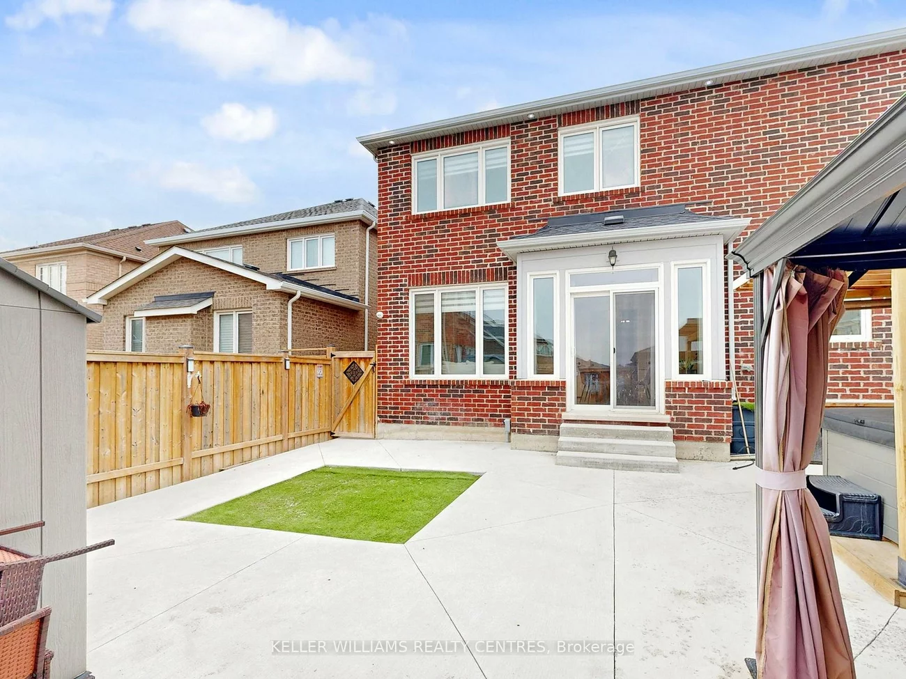 833, Langford, Bradford, Bradford West Gwillimbury