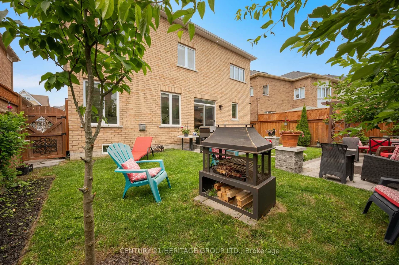 27, Leith, Bradford, Bradford West Gwillimbury
