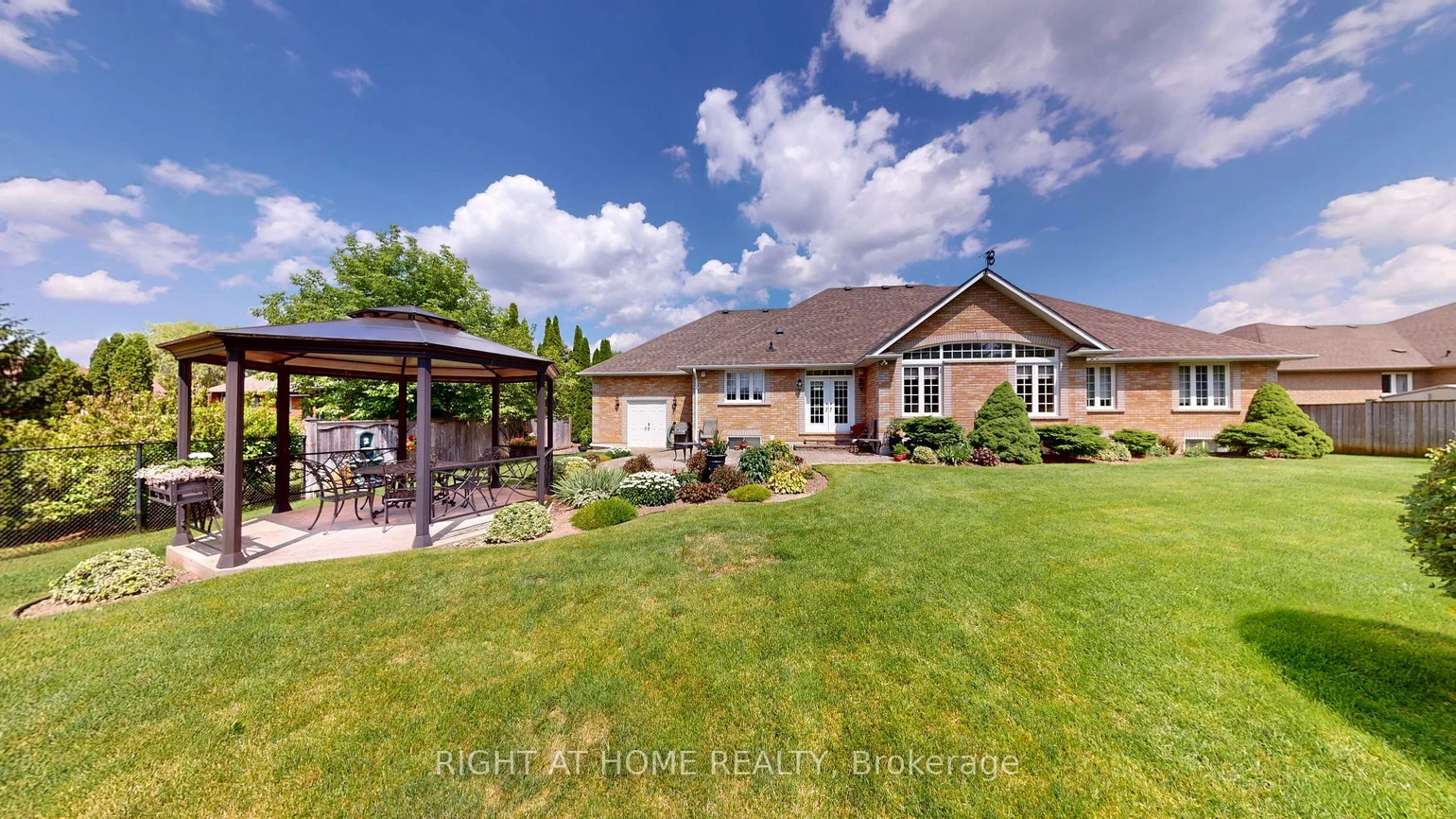 35, Golfview, Bradford, Bradford West Gwillimbury